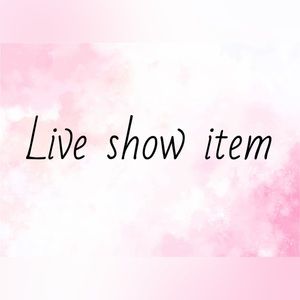 023 FOREVER 21 EXCLUSIVE MAUVE PINK LACE TOP SIZE S